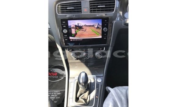 Acheter Import Voiture Volkswagen Golf Blanc à Import - Dubai, Province de Bengo Acheter Import Voiture Volkswagen Golf Blanc à Import - Dubai, Province de Bengo