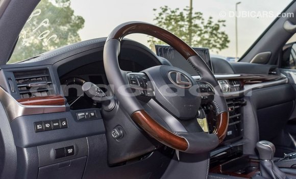 Comprar Importar Lexus LX Preto Carro em Import - Dubai em Bengo Province Comprar Importar Lexus LX Preto Carro em Import - Dubai em Bengo Province