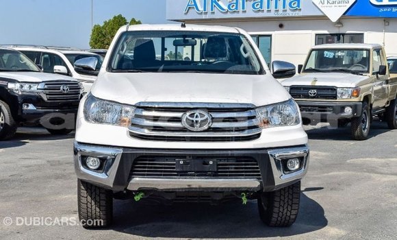 Acheter Import Voiture Toyota Hilux Blanc à Import - Dubai, Province de Bengo Acheter Import Voiture Toyota Hilux Blanc à Import - Dubai, Province de Bengo