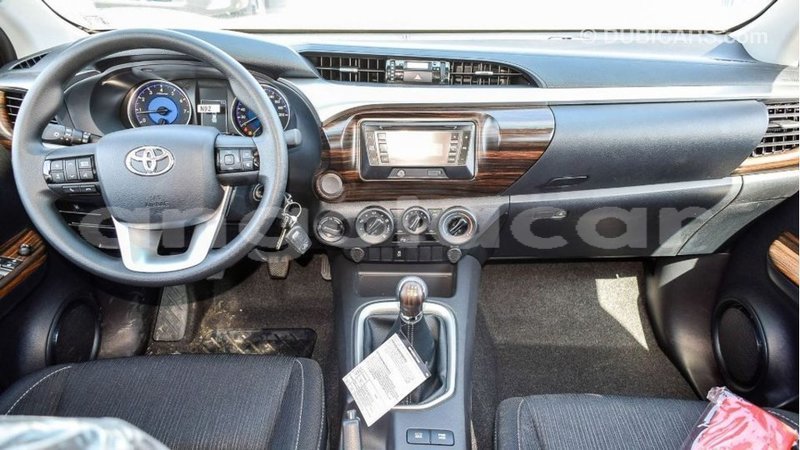 Big with watermark toyota hilux bengo province import dubai 6567