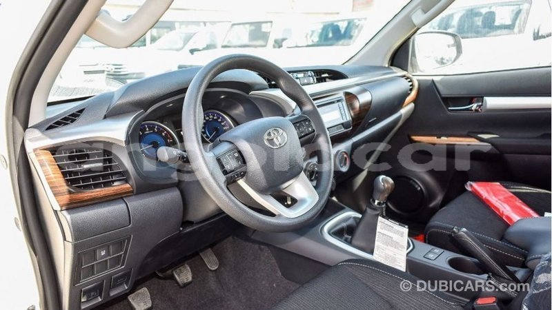 Big with watermark toyota hilux bengo province import dubai 6567