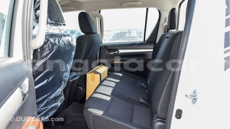 Big with watermark toyota hilux bengo province import dubai 6567