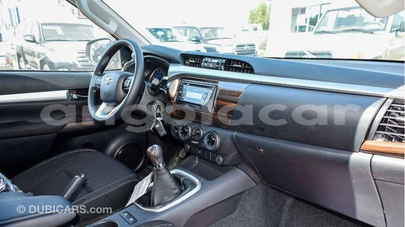 Big with watermark toyota hilux bengo province import dubai 6567