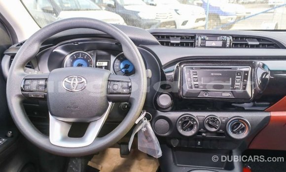 Comprar Importar Toyota Hilux Branco Carro em Import - Dubai em Bengo Province Comprar Importar Toyota Hilux Branco Carro em Import - Dubai em Bengo Province