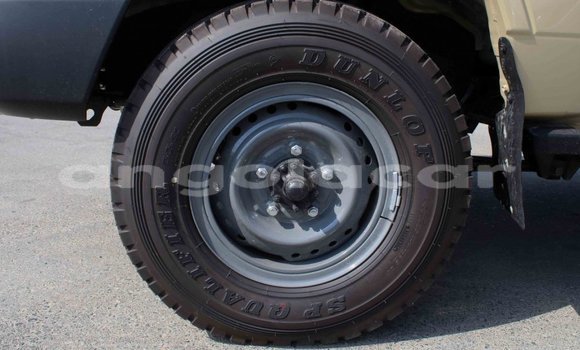 Acheter Import Voiture Toyota Land Cruiser Beige à Import - Dubai, Province de Bengo Acheter Import Voiture Toyota Land Cruiser Beige à Import - Dubai, Province de Bengo