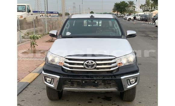 Comprar Importar Toyota Hilux Preto Carro em Import - Dubai em Bengo Province Comprar Importar Toyota Hilux Preto Carro em Import - Dubai em Bengo Province