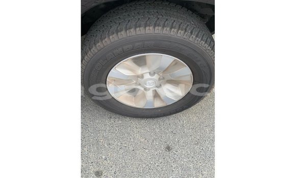 Comprar Importar Toyota Hilux Preto Carro em Import - Dubai em Bengo Province Comprar Importar Toyota Hilux Preto Carro em Import - Dubai em Bengo Province