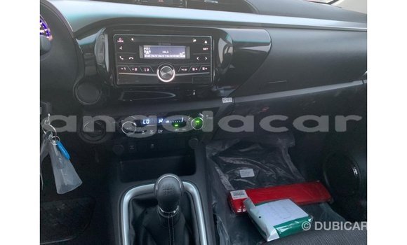 Comprar Importar Toyota Hilux Preto Carro em Import - Dubai em Bengo Province Comprar Importar Toyota Hilux Preto Carro em Import - Dubai em Bengo Province