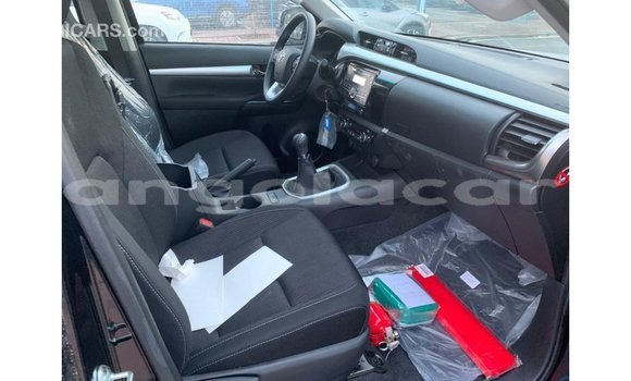 Comprar Importar Toyota Hilux Preto Carro em Import - Dubai em Bengo Province Comprar Importar Toyota Hilux Preto Carro em Import - Dubai em Bengo Province