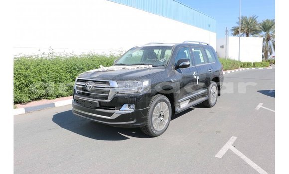Acheter Import Voiture Toyota Land Cruiser Noir à Import - Dubai, Province de Bengo Acheter Import Voiture Toyota Land Cruiser Noir à Import - Dubai, Province de Bengo