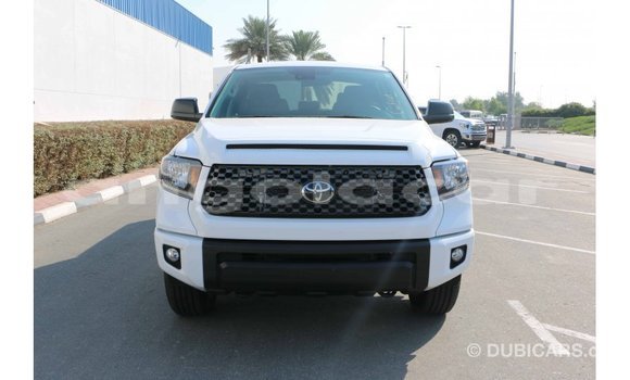 Acheter Import Voiture Toyota Tundra Blanc à Import - Dubai, Province de Bengo Acheter Import Voiture Toyota Tundra Blanc à Import - Dubai, Province de Bengo