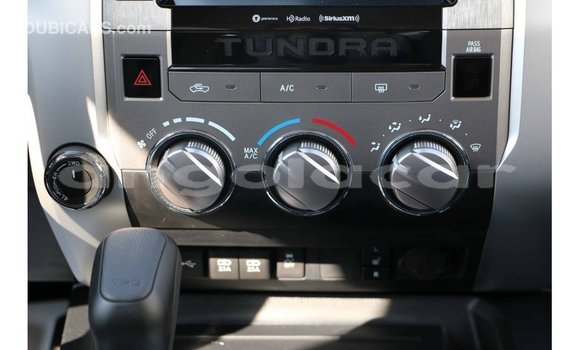 Acheter Import Voiture Toyota Tundra Blanc à Import - Dubai, Province de Bengo Acheter Import Voiture Toyota Tundra Blanc à Import - Dubai, Province de Bengo