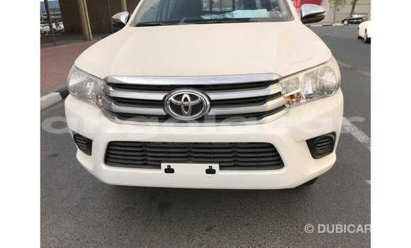 Acheter Import Voiture Toyota Hilux Blanc à Import - Dubai, Province de Bengo Acheter Import Voiture Toyota Hilux Blanc à Import - Dubai, Province de Bengo