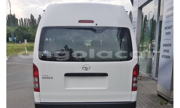 Acheter Import Voiture Toyota Hiace Blanc à Import - Dubai, Province de Bengo Acheter Import Voiture Toyota Hiace Blanc à Import - Dubai, Province de Bengo