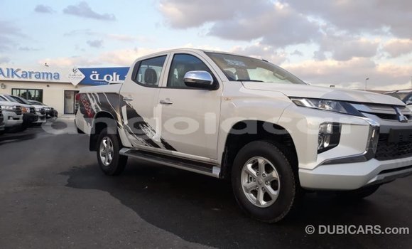 Buy Import Mitsubishi L200 White Car in Import - Dubai in Bengo Province Buy Import Mitsubishi L200 White Car in Import - Dubai in Bengo Province