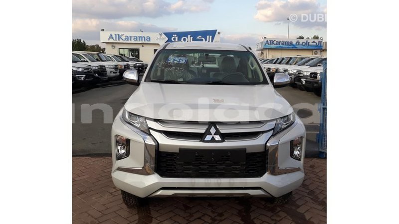 Big with watermark mitsubishi l200 bengo province import dubai 6593