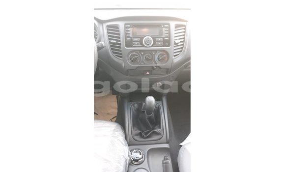 Acheter Import Voiture Mitsubishi L200 Blanc à Import - Dubai, Province de Bengo Acheter Import Voiture Mitsubishi L200 Blanc à Import - Dubai, Province de Bengo