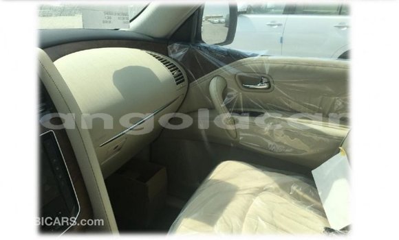 Buy Import Nissan Patrol White Car in Import - Dubai in Bengo Province Buy Import Nissan Patrol White Car in Import - Dubai in Bengo Province