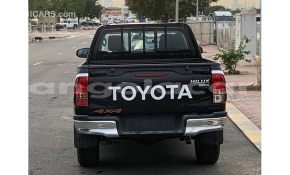 Acheter Import Voiture Toyota Hilux Noir à Import - Dubai, Province de Bengo Acheter Import Voiture Toyota Hilux Noir à Import - Dubai, Province de Bengo