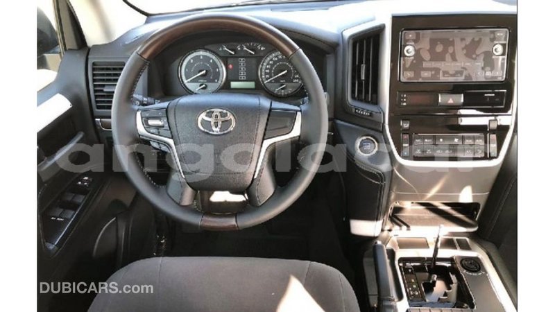 Big with watermark toyota land cruiser bengo province import dubai 6614