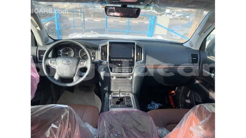 Big with watermark toyota land cruiser bengo province import dubai 6616