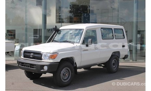 Buy Import Toyota Land Cruiser White Car in Import - Dubai in Bengo Province Buy Import Toyota Land Cruiser White Car in Import - Dubai in Bengo Province