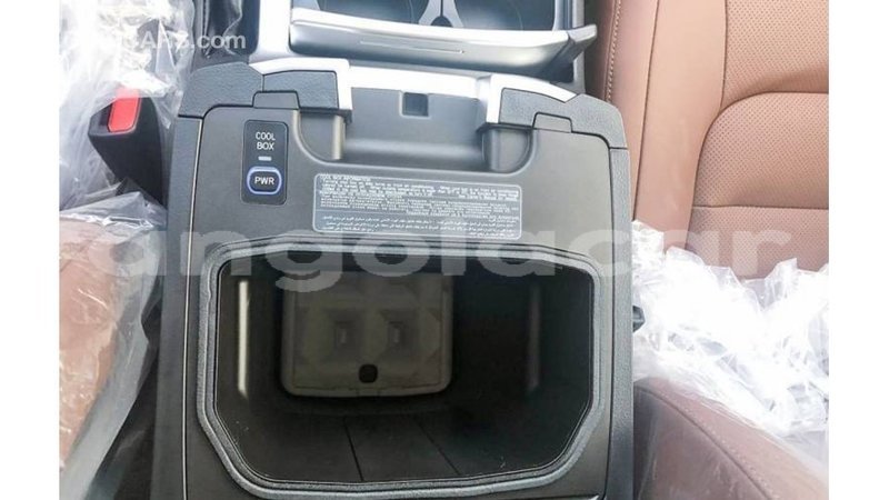 Big with watermark toyota land cruiser bengo province import dubai 6619