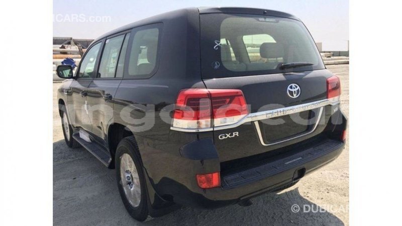 Big with watermark toyota land cruiser bengo province import dubai 6620
