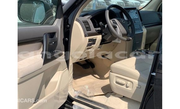 Buy Import Toyota Land Cruiser Black Car in Import - Dubai in Bengo Province Buy Import Toyota Land Cruiser Black Car in Import - Dubai in Bengo Province