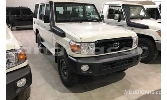 Buy Import Toyota Land Cruiser White Car in Import - Dubai in Bengo Province Buy Import Toyota Land Cruiser White Car in Import - Dubai in Bengo Province