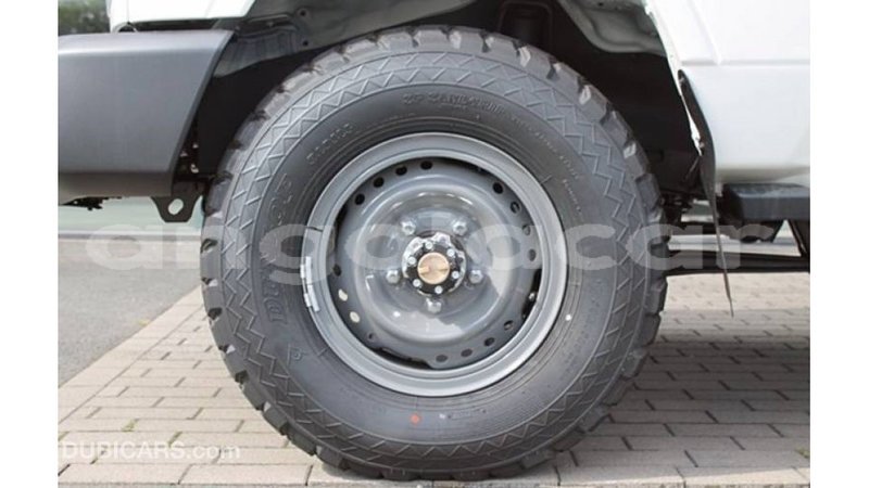 Big with watermark toyota land cruiser bengo province import dubai 6632