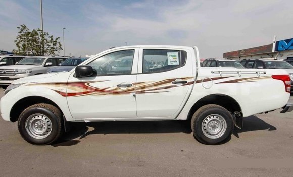 Acheter Import Voiture Mitsubishi L200 Blanc à Import - Dubai, Province de Bengo Acheter Import Voiture Mitsubishi L200 Blanc à Import - Dubai, Province de Bengo