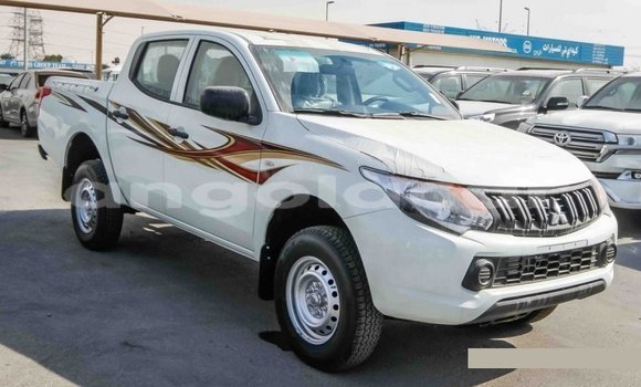 Acheter Import Voiture Mitsubishi L200 Blanc à Import - Dubai, Province de Bengo Acheter Import Voiture Mitsubishi L200 Blanc à Import - Dubai, Province de Bengo