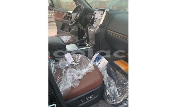 Buy Import Toyota Land Cruiser Black Car in Import - Dubai in Bengo Province Buy Import Toyota Land Cruiser Black Car in Import - Dubai in Bengo Province