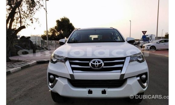 Buy Import Toyota Fortuner White Car in Import - Dubai in Bengo Province Buy Import Toyota Fortuner White Car in Import - Dubai in Bengo Province