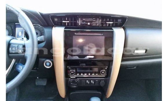 Buy Import Toyota Fortuner White Car in Import - Dubai in Bengo Province Buy Import Toyota Fortuner White Car in Import - Dubai in Bengo Province