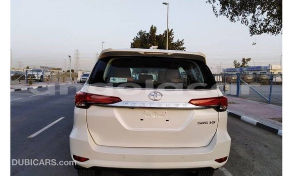 Buy Import Toyota Fortuner White Car in Import - Dubai in Bengo Province Buy Import Toyota Fortuner White Car in Import - Dubai in Bengo Province