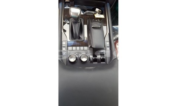 Comprar Importar Lexus LX Outro Carro em Import - Dubai em Bengo Province Comprar Importar Lexus LX Outro Carro em Import - Dubai em Bengo Province