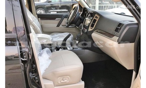 Buy Import Mitsubishi Pajero Black Car in Import - Dubai in Bengo Province Buy Import Mitsubishi Pajero Black Car in Import - Dubai in Bengo Province