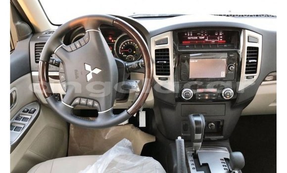 Buy Import Mitsubishi Pajero Black Car in Import - Dubai in Bengo Province Buy Import Mitsubishi Pajero Black Car in Import - Dubai in Bengo Province