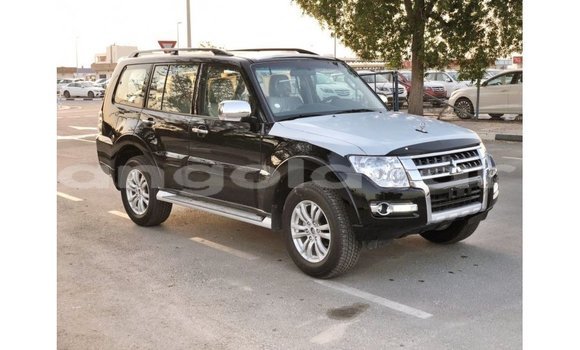 Acheter Import Voiture Mitsubishi Pajero Noir à Import - Dubai, Province de Bengo Acheter Import Voiture Mitsubishi Pajero Noir à Import - Dubai, Province de Bengo