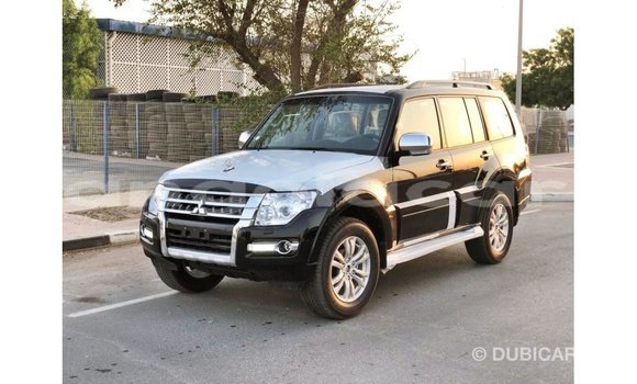 Acheter Import Voiture Mitsubishi Pajero Noir à Import - Dubai, Province de Bengo Acheter Import Voiture Mitsubishi Pajero Noir à Import - Dubai, Province de Bengo