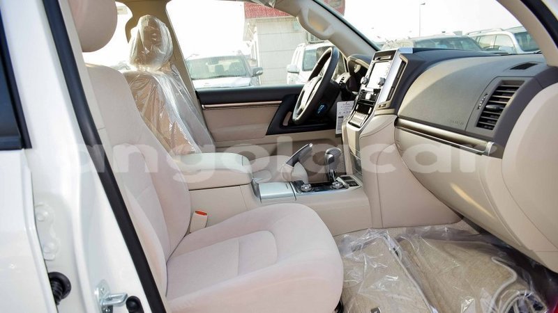 Big with watermark toyota land cruiser bengo province import dubai 6652