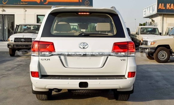 Buy Import Toyota Land Cruiser White Car in Import - Dubai in Bengo Province Buy Import Toyota Land Cruiser White Car in Import - Dubai in Bengo Province