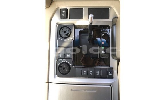 Comprar Importar Toyota Land Cruiser Outro Carro em Import - Dubai em Bengo Province Comprar Importar Toyota Land Cruiser Outro Carro em Import - Dubai em Bengo Province