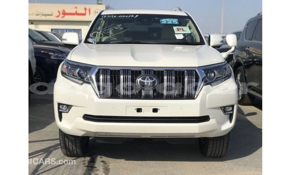 Acheter Import Voiture Toyota Prado Blanc à Import - Dubai, Province de Bengo Acheter Import Voiture Toyota Prado Blanc à Import - Dubai, Province de Bengo