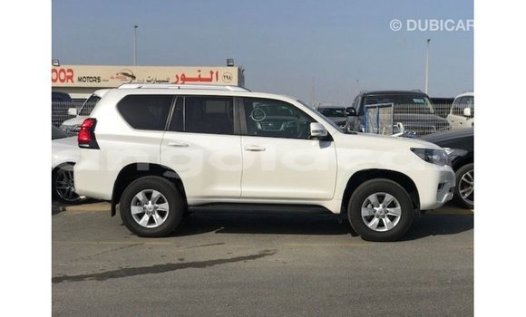 Acheter Import Voiture Toyota Prado Blanc à Import - Dubai, Province de Bengo Acheter Import Voiture Toyota Prado Blanc à Import - Dubai, Province de Bengo