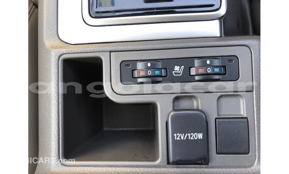 Acheter Import Voiture Toyota Prado Blanc à Import - Dubai, Province de Bengo Acheter Import Voiture Toyota Prado Blanc à Import - Dubai, Province de Bengo