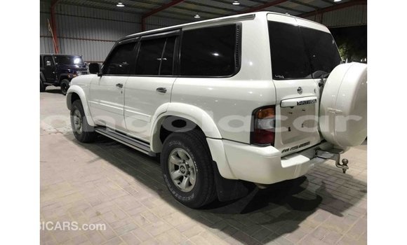Comprar Importar Nissan Patrol Branco Carro em Import - Dubai em Bengo Province Comprar Importar Nissan Patrol Branco Carro em Import - Dubai em Bengo Province