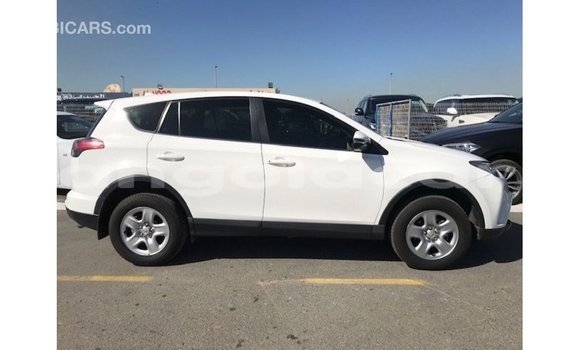 Comprar Importar Toyota 4Runner Branco Carro em Import - Dubai em Bengo Province Comprar Importar Toyota 4Runner Branco Carro em Import - Dubai em Bengo Province